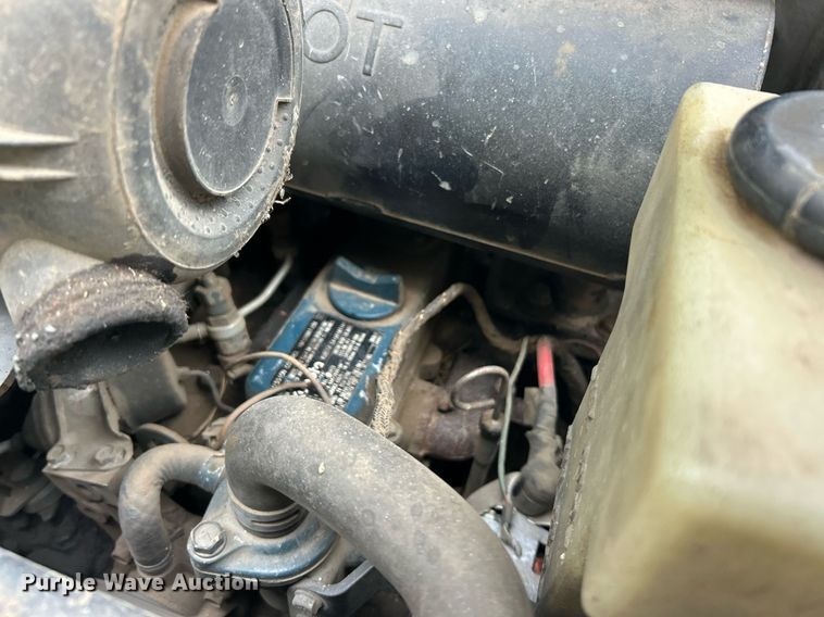 image for item EK8039 2016 Bobcat MT85 compact utility loader