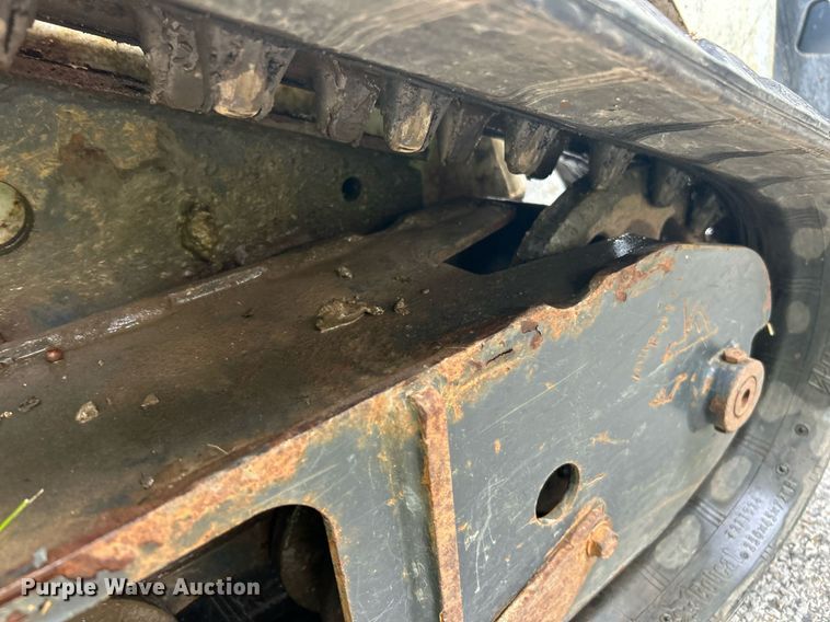 image for item EK8039 2016 Bobcat MT85 compact utility loader