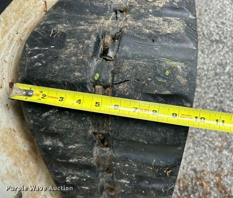 image for item EK8039 2016 Bobcat MT85 compact utility loader