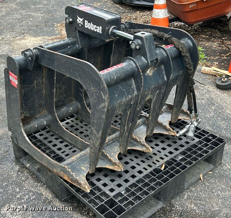 image for item EK8040 2021 Bobcat 36 Root Grapple compact utility loader grapple bucket