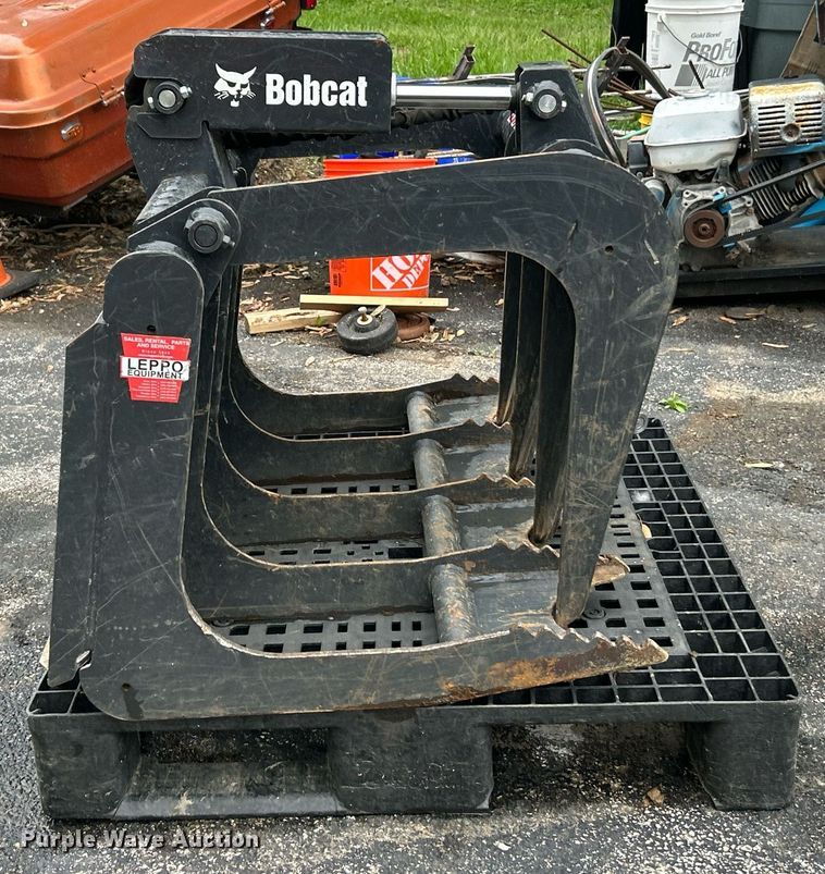 image for item EK8040 2021 Bobcat 36 Root Grapple compact utility loader grapple bucket