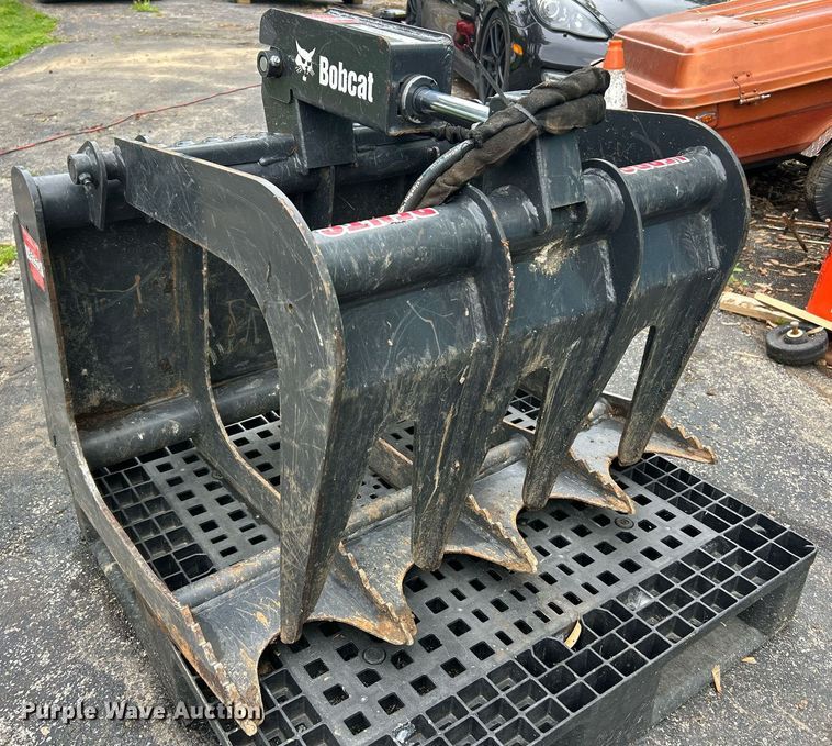 image for item EK8040 2021 Bobcat 36 Root Grapple compact utility loader grapple bucket