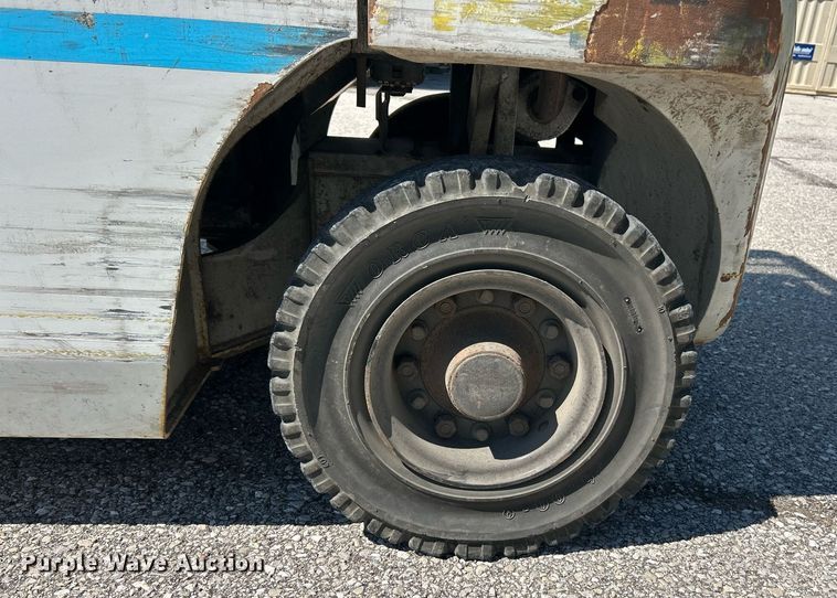 image for item EK8047 2017 UniCarriers PF50 forklift