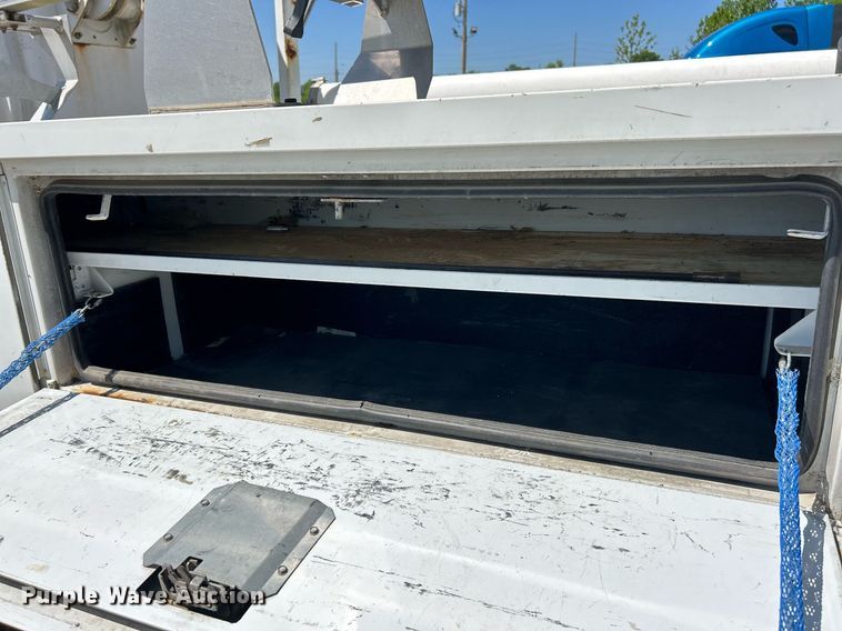 image for item EK8063 2009 Ford F450 Super Duty XL bucket truck