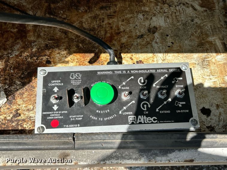 image for item EK8063 2009 Ford F450 Super Duty XL bucket truck