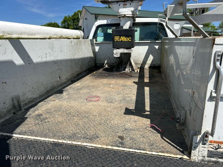 image for item EK8063 2009 Ford F450 Super Duty XL bucket truck