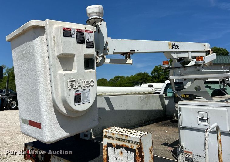 image for item EK8063 2009 Ford F450 Super Duty XL bucket truck