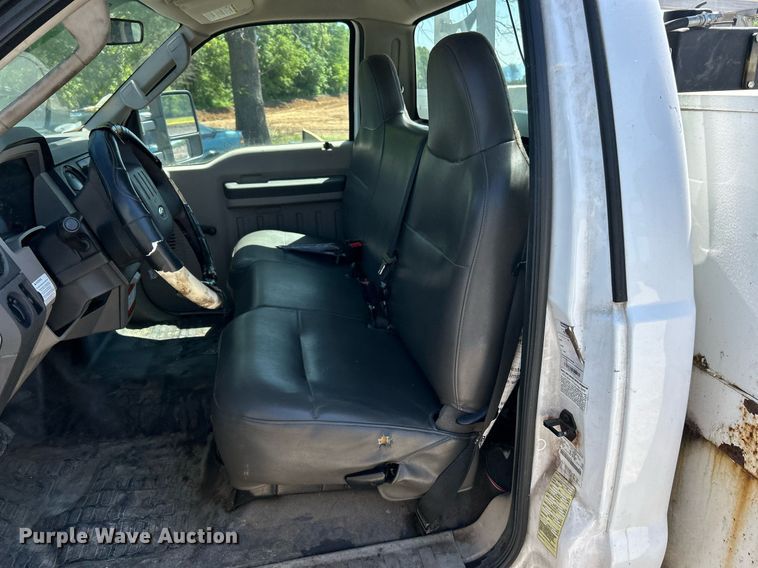 image for item EK8063 2009 Ford F450 Super Duty XL bucket truck