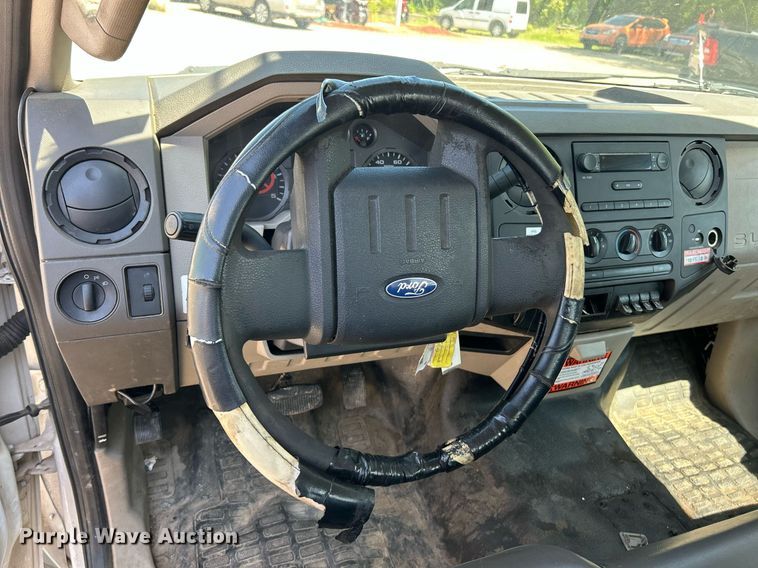 image for item EK8063 2009 Ford F450 Super Duty XL bucket truck