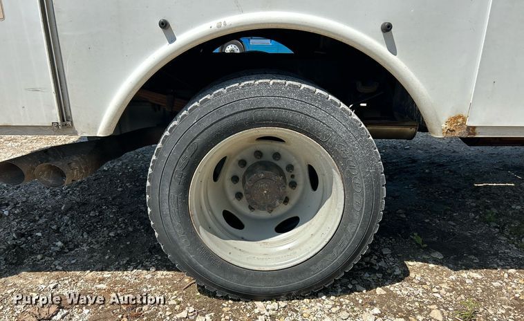 image for item EK8063 2009 Ford F450 Super Duty XL bucket truck