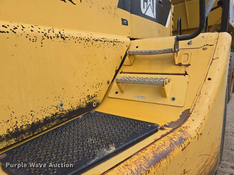 image for item EL2053 2008 Caterpillar 740 haul truck