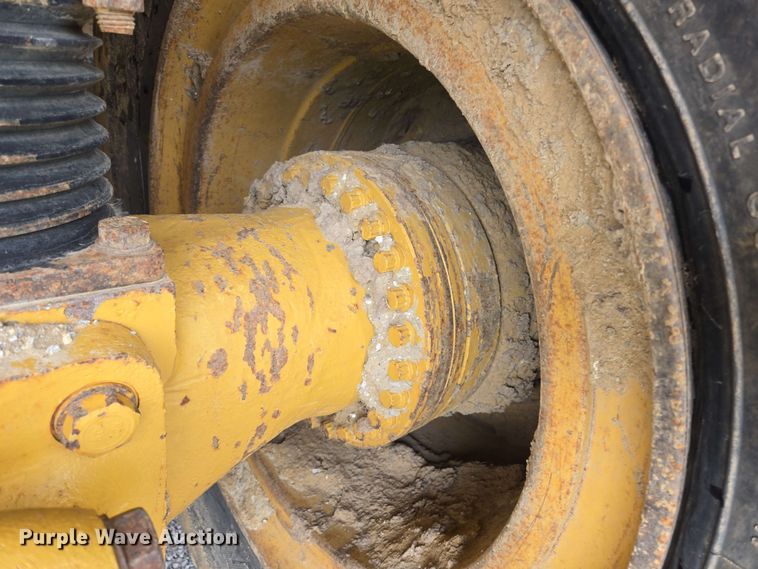 image for item EL2053 2008 Caterpillar 740 haul truck