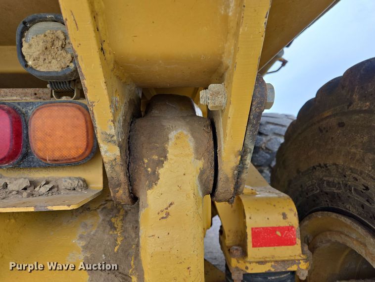 image for item EL2053 2008 Caterpillar 740 haul truck