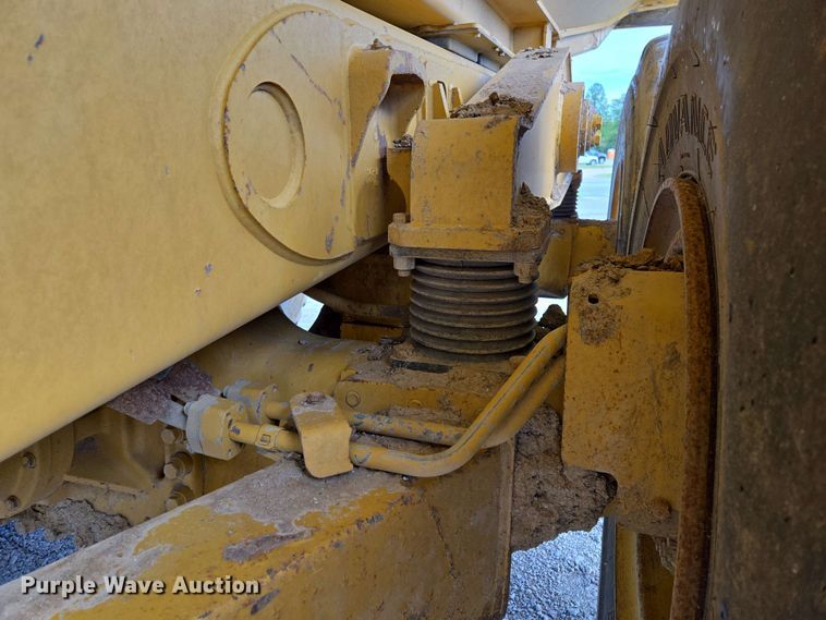 image for item EL2053 2008 Caterpillar 740 haul truck