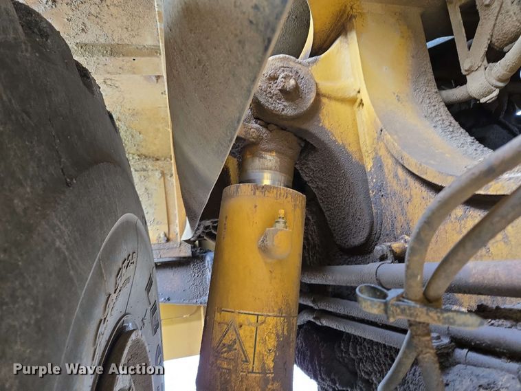 image for item EL2053 2008 Caterpillar 740 haul truck