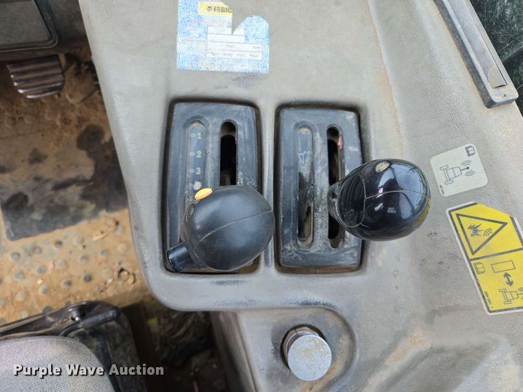 image for item EL2053 2008 Caterpillar 740 haul truck