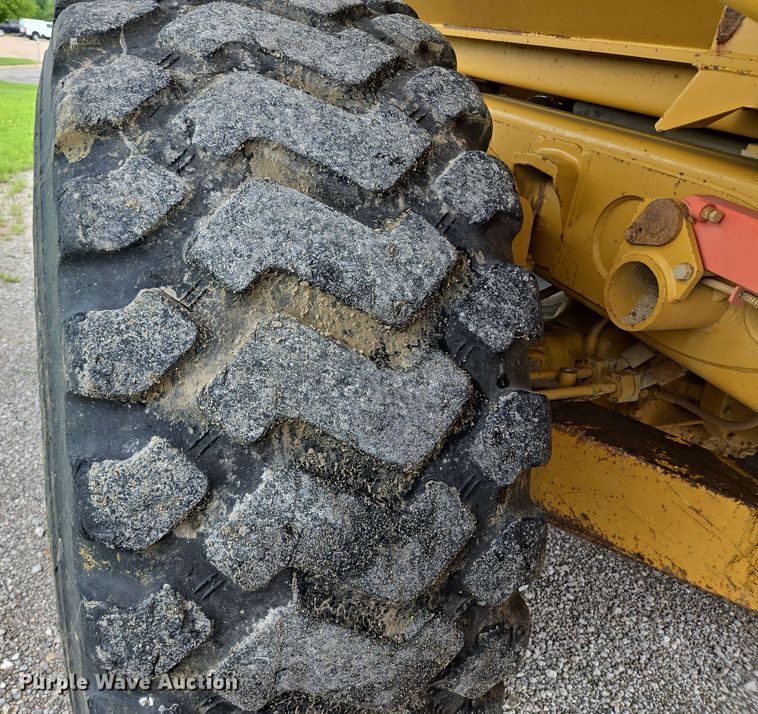 image for item EL2053 2008 Caterpillar 740 haul truck