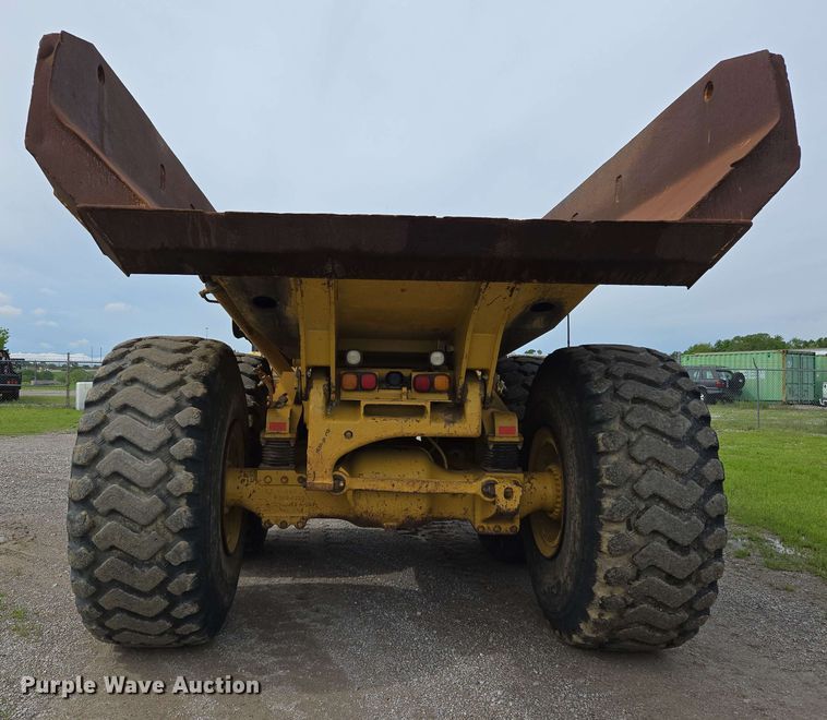 image for item EL2054 2010 Caterpillar 740 haul truck