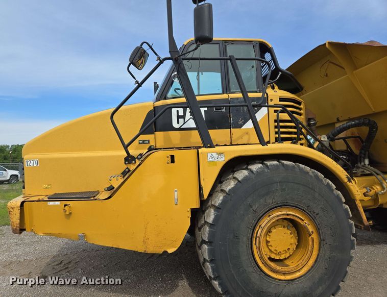 image for item EL2054 2010 Caterpillar 740 haul truck