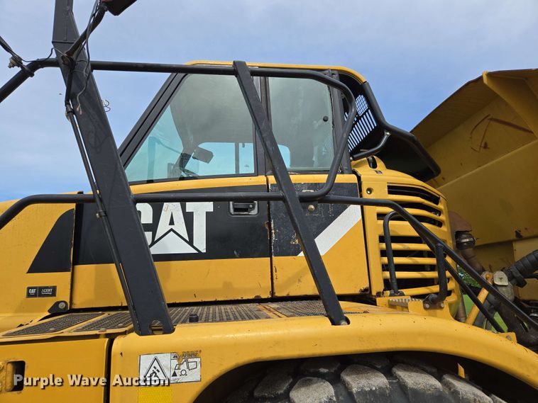 image for item EL2054 2010 Caterpillar 740 haul truck