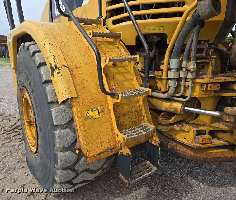 image for item EL2054 2010 Caterpillar 740 haul truck