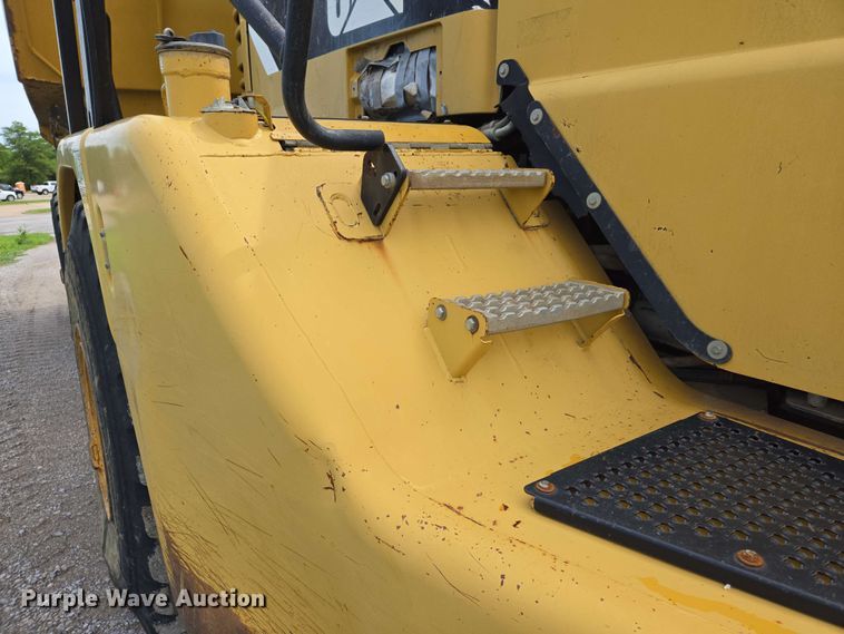 image for item EL2054 2010 Caterpillar 740 haul truck