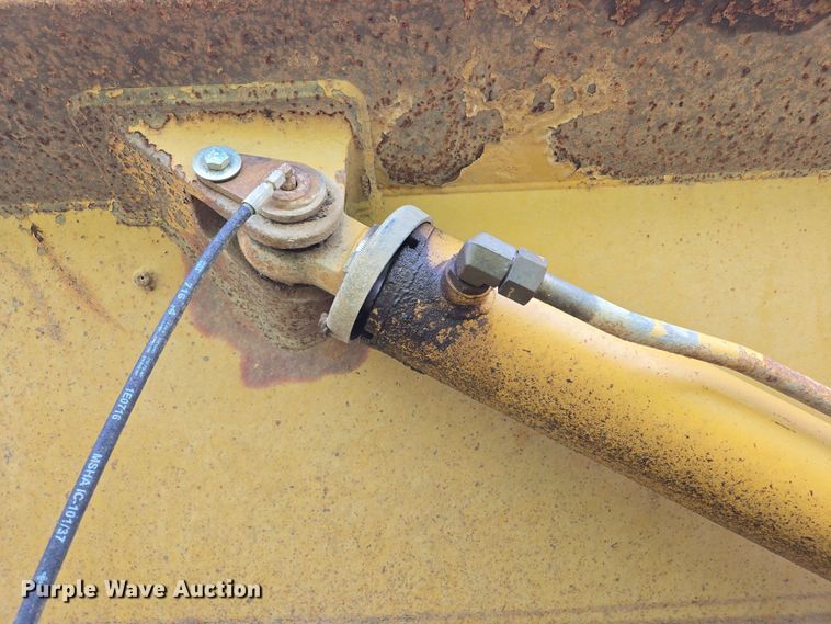 image for item EL2054 2010 Caterpillar 740 haul truck