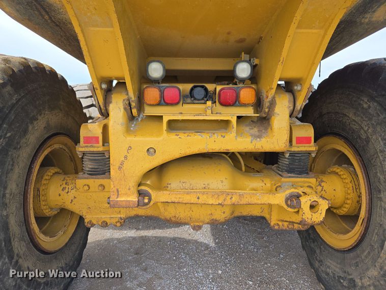 image for item EL2054 2010 Caterpillar 740 haul truck