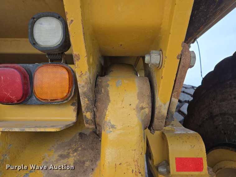 image for item EL2054 2010 Caterpillar 740 haul truck