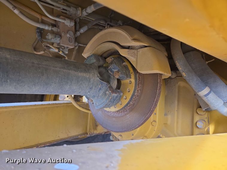 image for item EL2054 2010 Caterpillar 740 haul truck