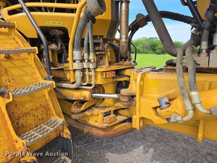 image for item EL2054 2010 Caterpillar 740 haul truck