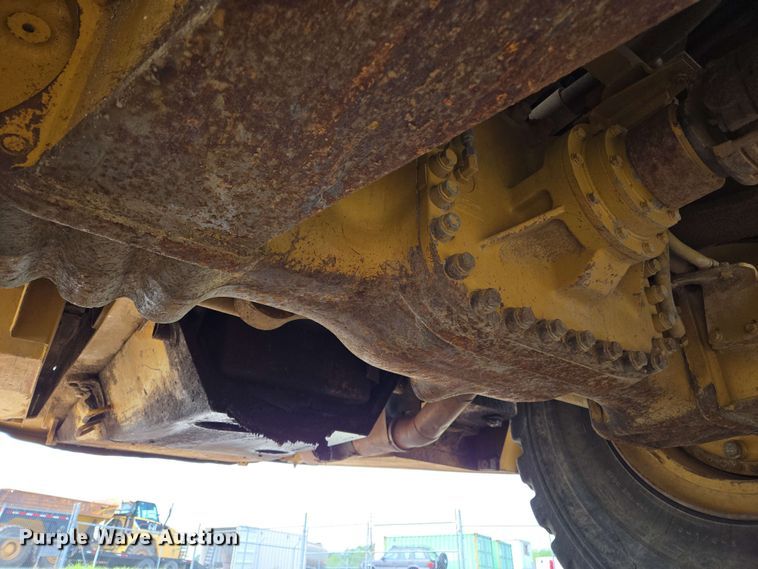 image for item EL2054 2010 Caterpillar 740 haul truck