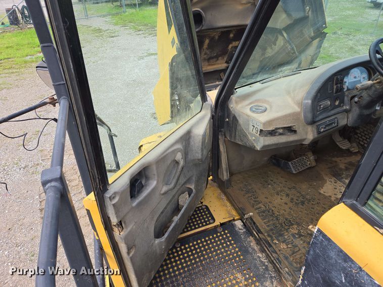 image for item EL2054 2010 Caterpillar 740 haul truck