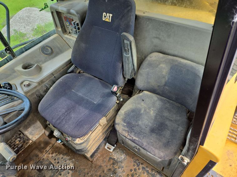 image for item EL2054 2010 Caterpillar 740 haul truck