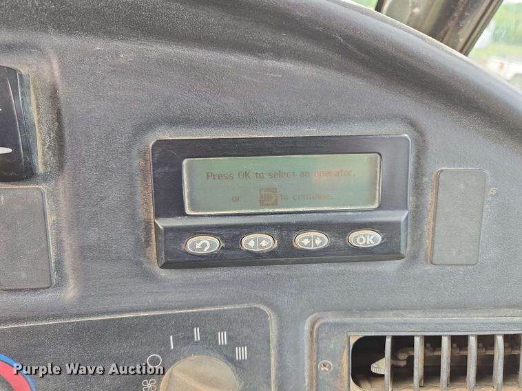 image for item EL2054 2010 Caterpillar 740 haul truck