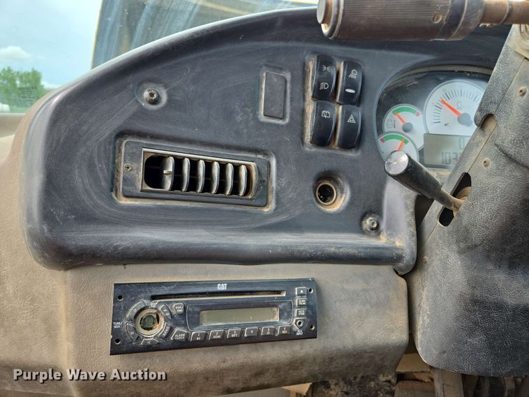 image for item EL2054 2010 Caterpillar 740 haul truck