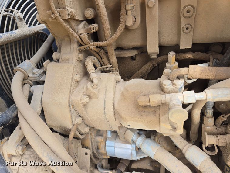 image for item EL2054 2010 Caterpillar 740 haul truck