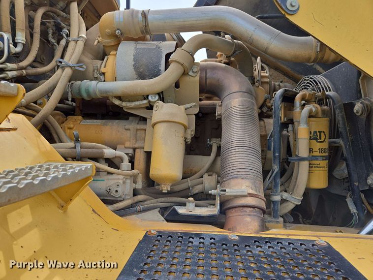 image for item EL2054 2010 Caterpillar 740 haul truck