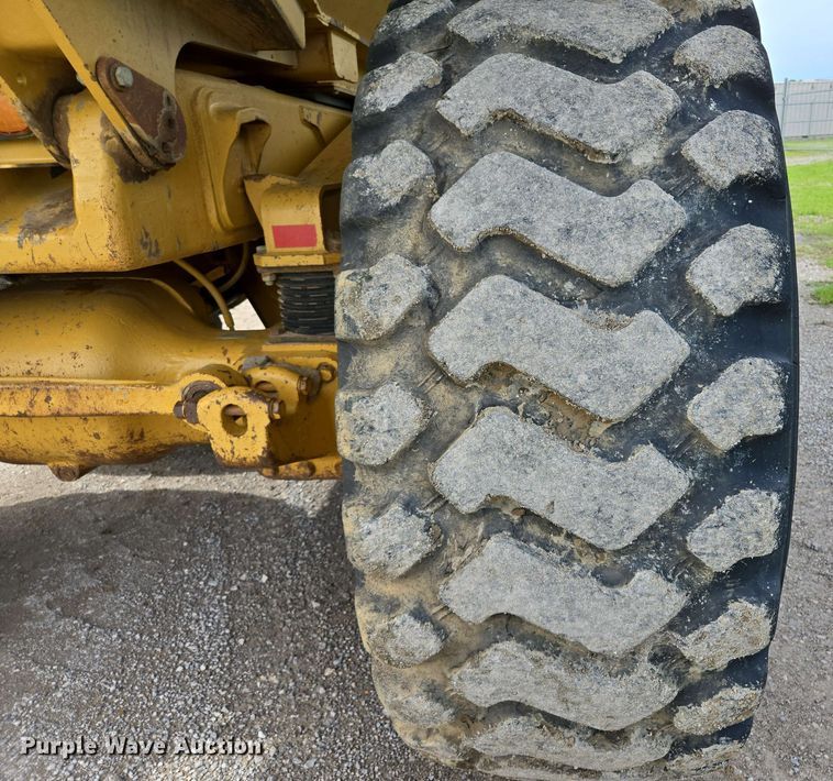 image for item EL2054 2010 Caterpillar 740 haul truck