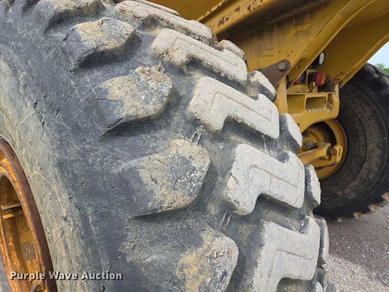 image for item EL2054 2010 Caterpillar 740 haul truck