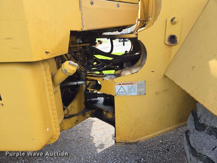 image for item EL2055 1997 Caterpillar 950F Series II wheel loader