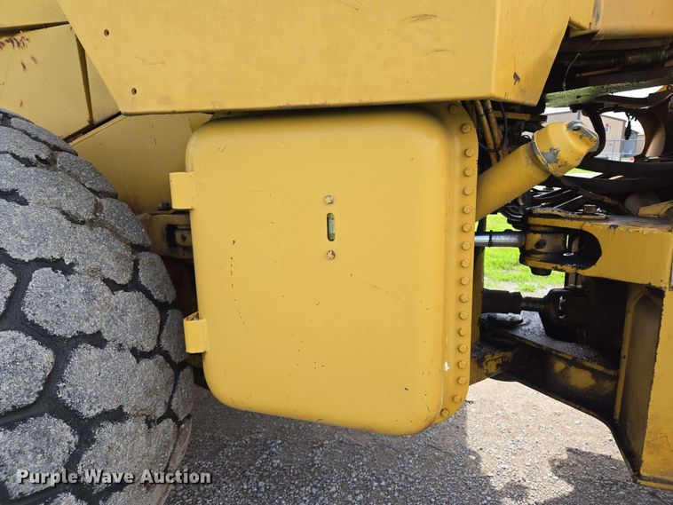 image for item EL2055 1997 Caterpillar 950F Series II wheel loader