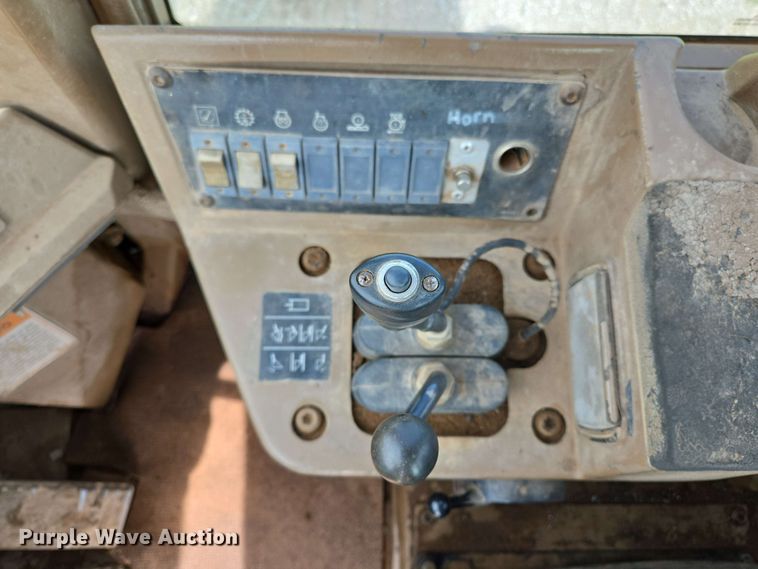 image for item EL2055 1997 Caterpillar 950F Series II wheel loader