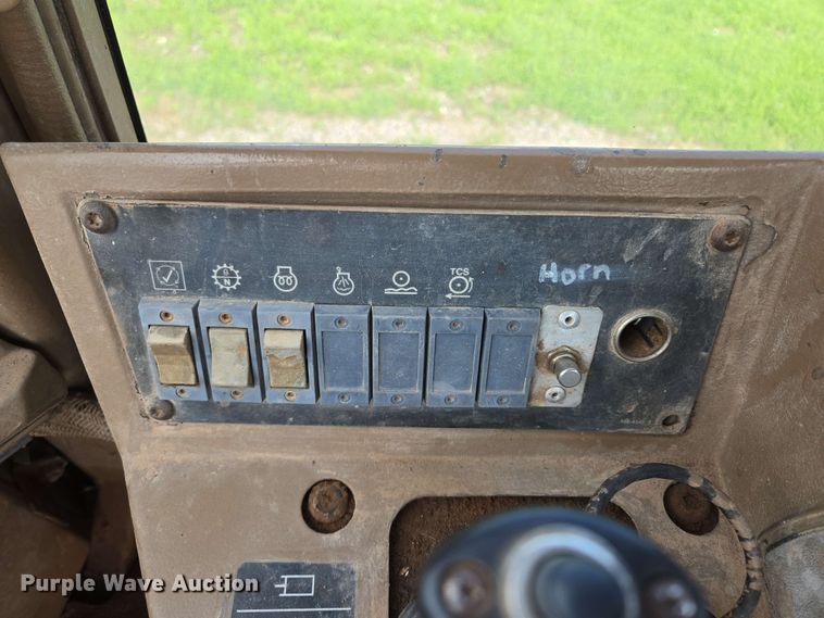 image for item EL2055 1997 Caterpillar 950F Series II wheel loader