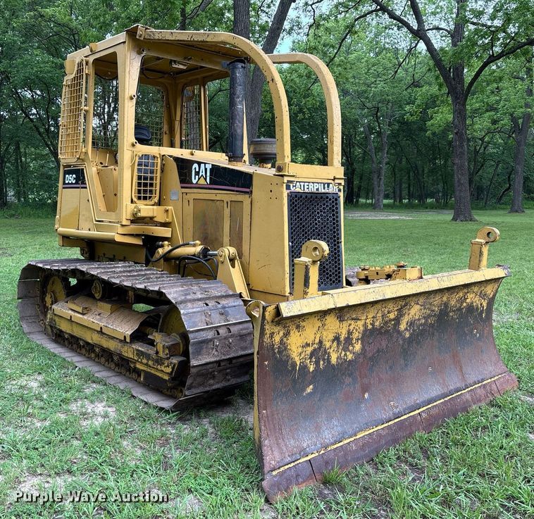 image for item EM2540 1993 Caterpillar D5C dozer