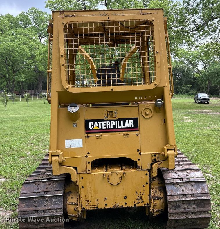 image for item EM2540 1993 Caterpillar D5C dozer