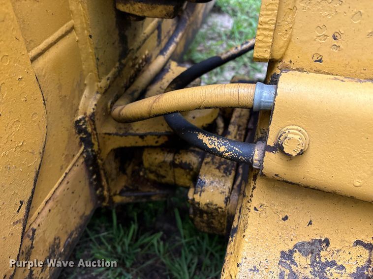 image for item EM2540 1993 Caterpillar D5C dozer