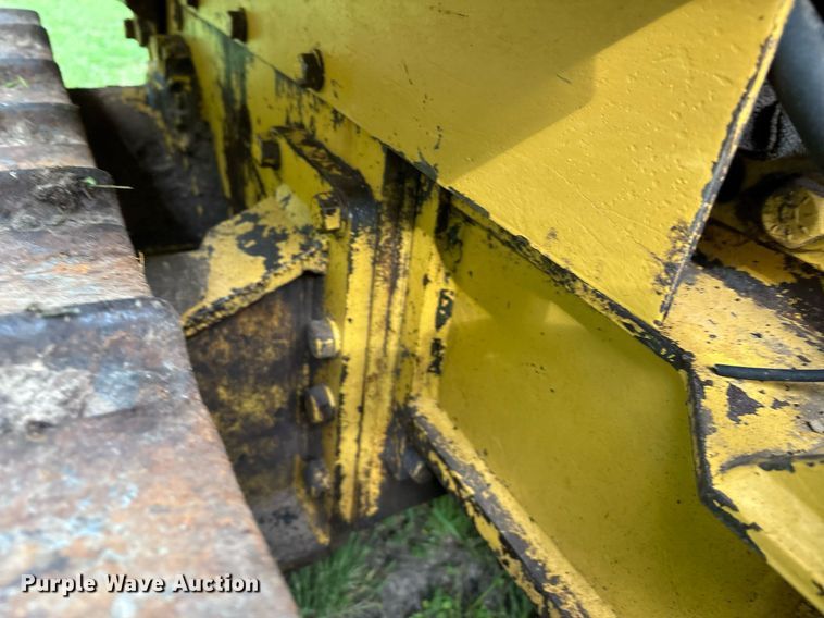 image for item EM2540 1993 Caterpillar D5C dozer