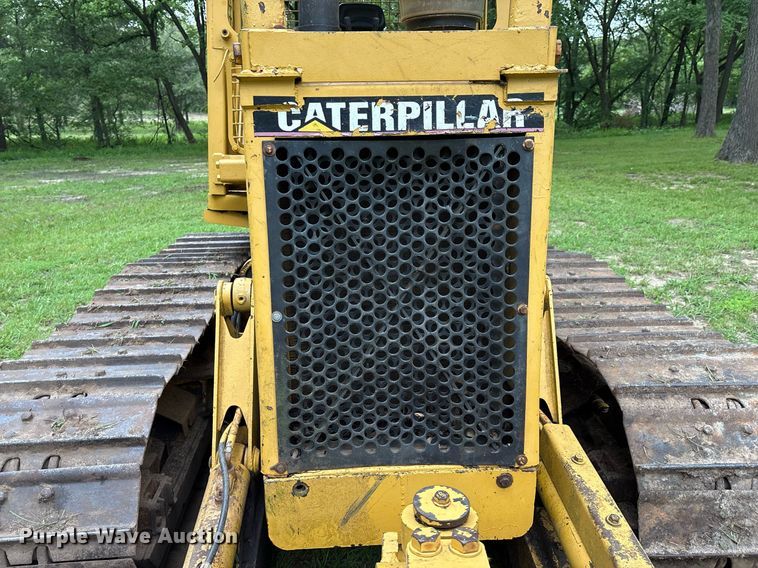 image for item EM2540 1993 Caterpillar D5C dozer