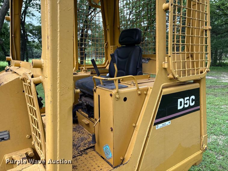 image for item EM2540 1993 Caterpillar D5C dozer